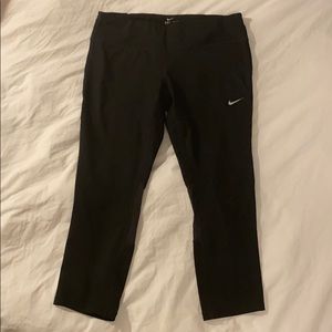 NIKE 3/4 BLACK LEGGINGS